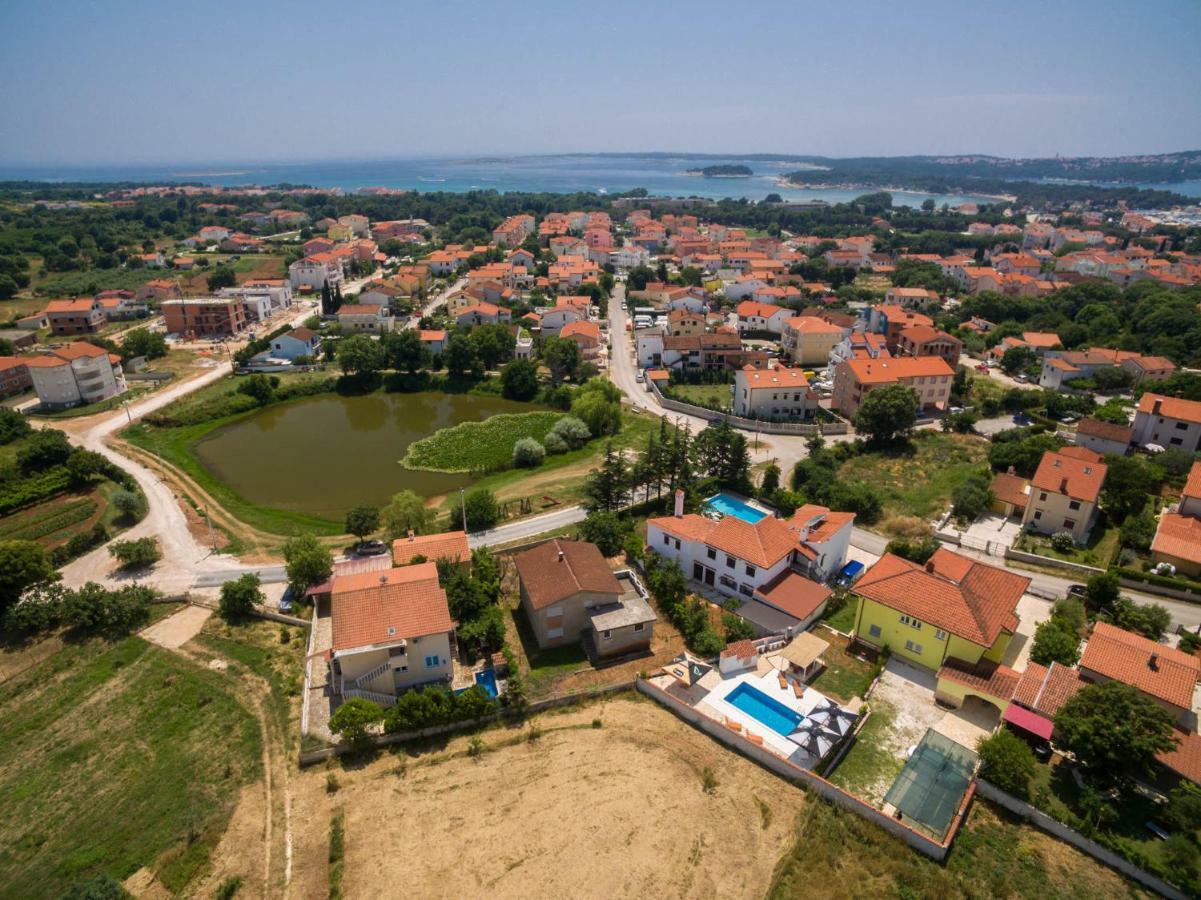 Apartments Dora Victoria Dream Medulin Eksteriør bilde